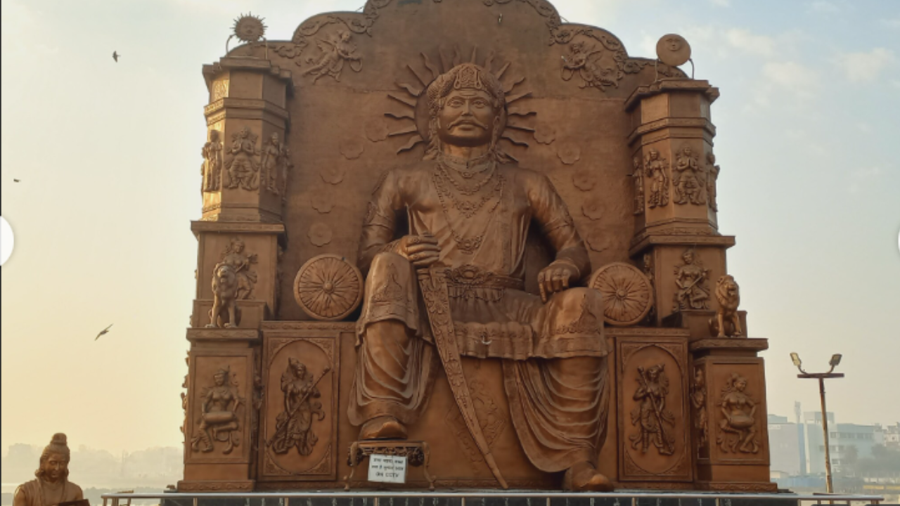 Vikram Tila (36 Sihasan)					